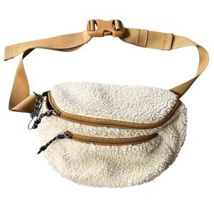 The G.R.E.A.T and Eddie Bauer Neutral Shearling Sling Crossbody Bag